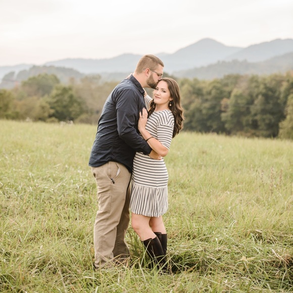 Meet your Posher, Tiffany! - Picture 3 of 10